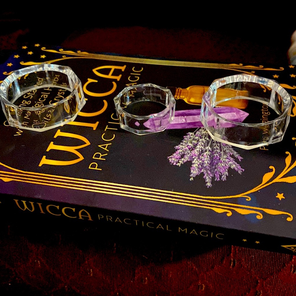 3 acrylic sphere holder’s